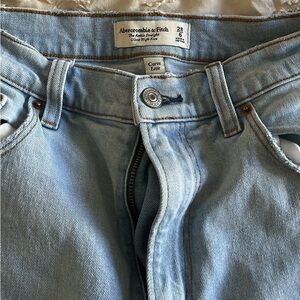 Abercrombie Ultra High Rise Ankle Straight Jeans